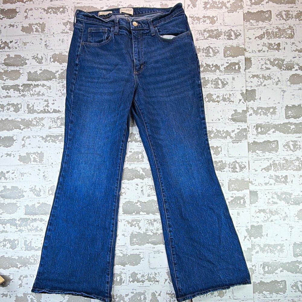 Universal Thread Women’s Medium Wash Blue High Rise Flare 5-Pocket Jeans 12 29"